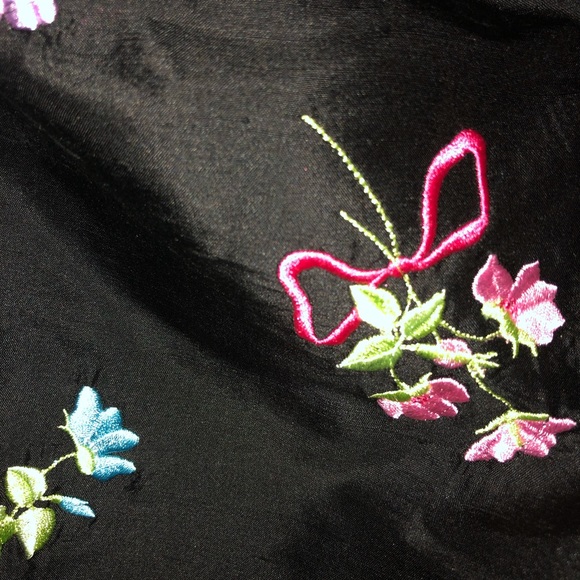 Lilly Pulitzer (silk with embroidery) skirt - Picture 2 of 4